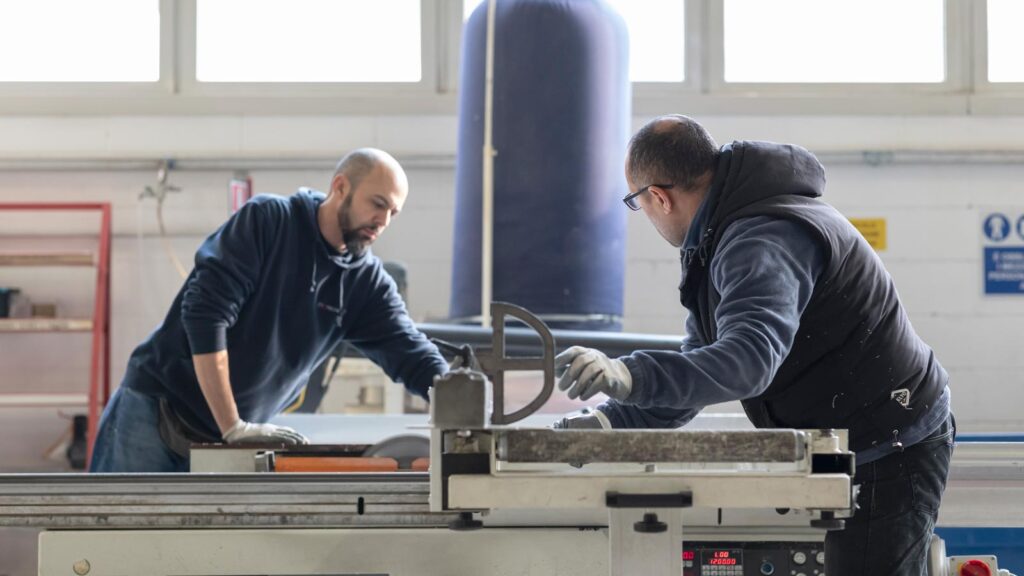 lavorazione-materie-plastiche-a-varese